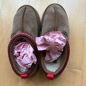 UGG Tazz Platform Slipper Chestnut Size 8